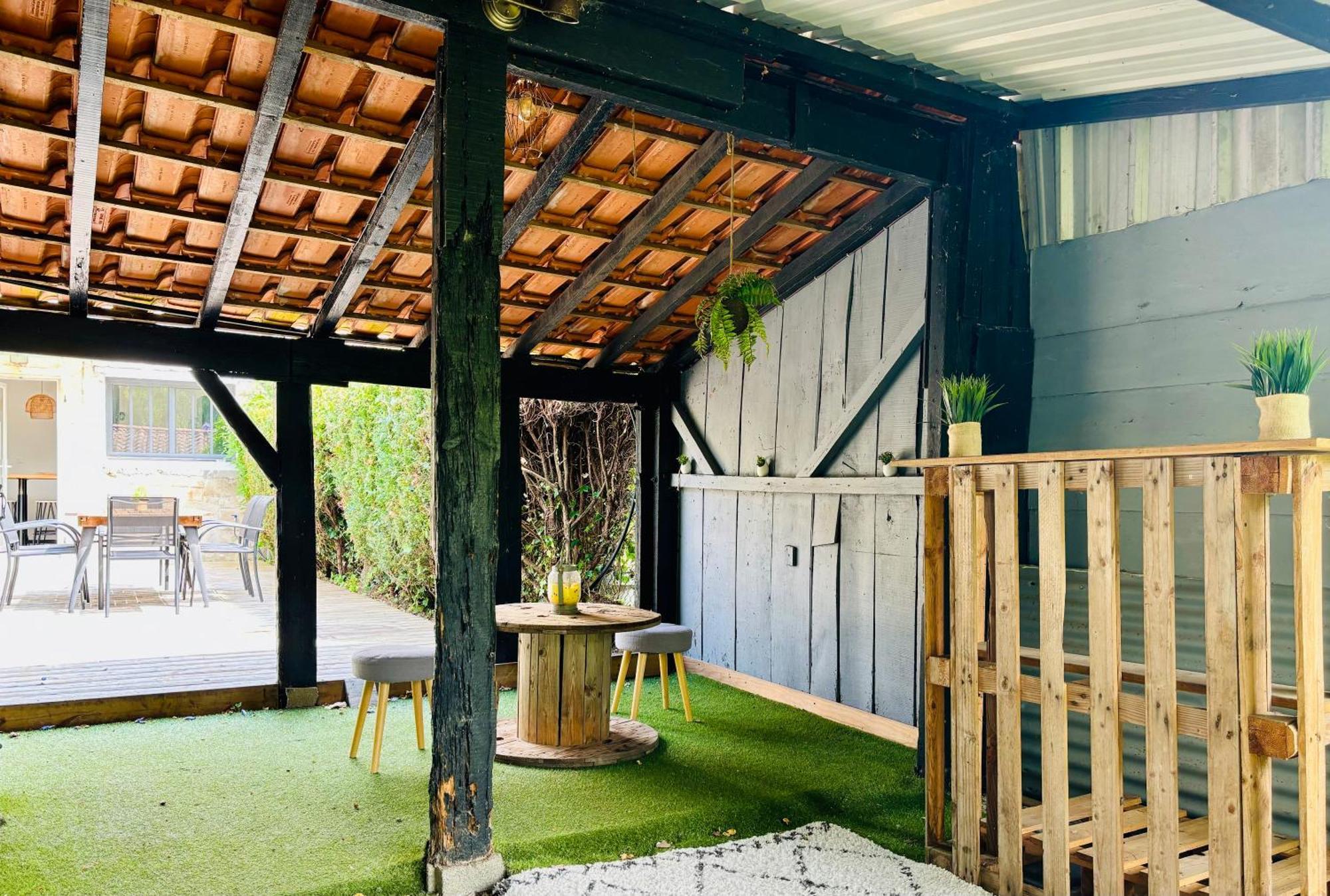 La Maison Du Parc, Charme Et Tranquillite Niort Esterno foto