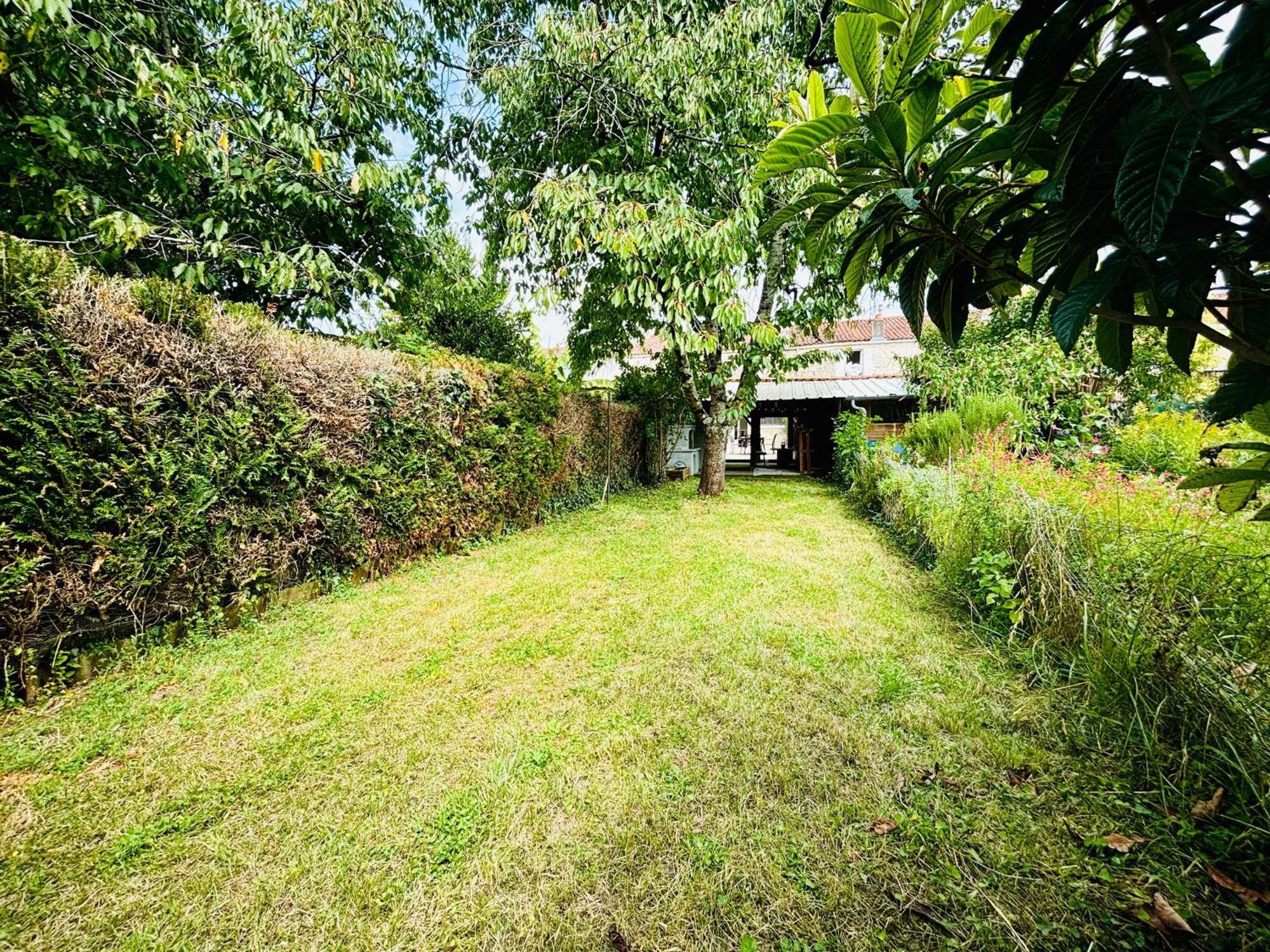 La Maison Du Parc, Charme Et Tranquillite Niort Esterno foto
