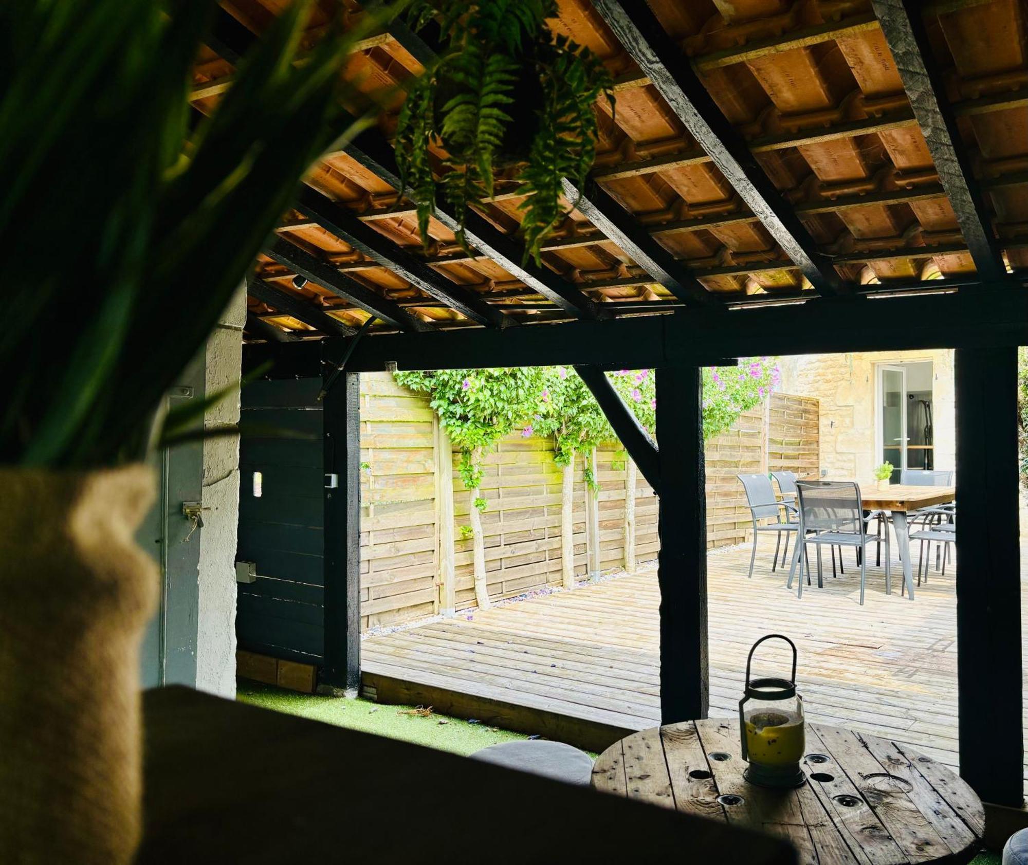 La Maison Du Parc, Charme Et Tranquillite Niort Esterno foto